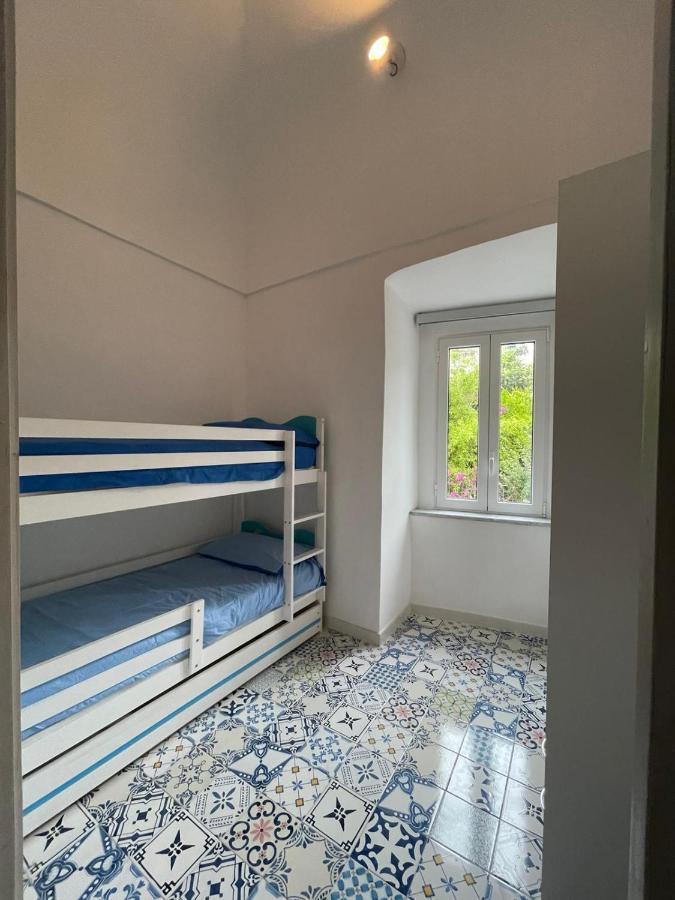 Petit Maison Jeranto Nerano Exterior photo